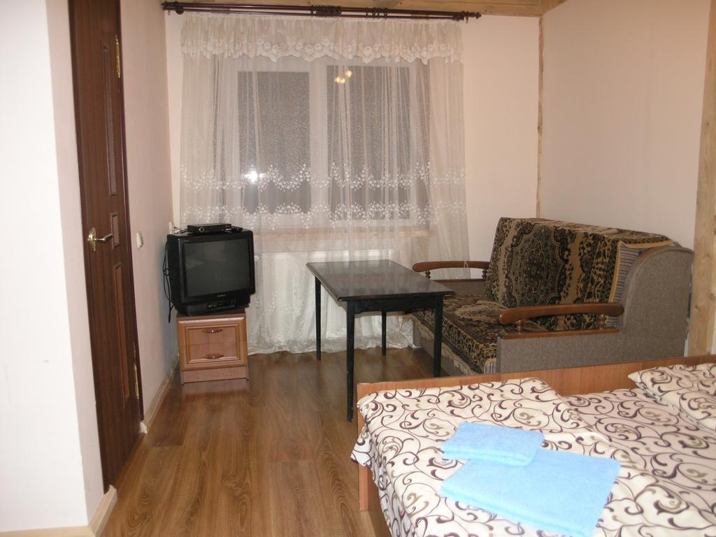Hotel Arnika Tatariv Exterior foto